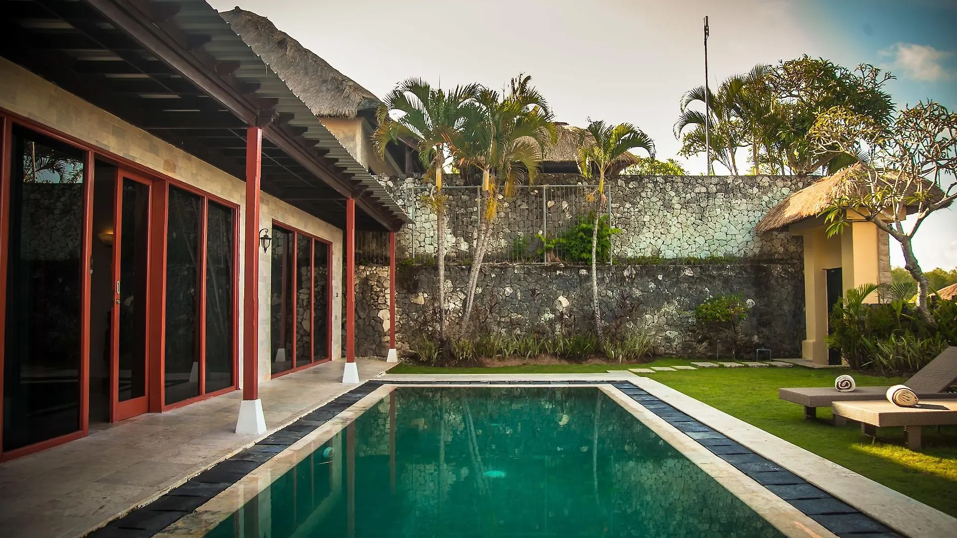 Royal Pool Villa Bali