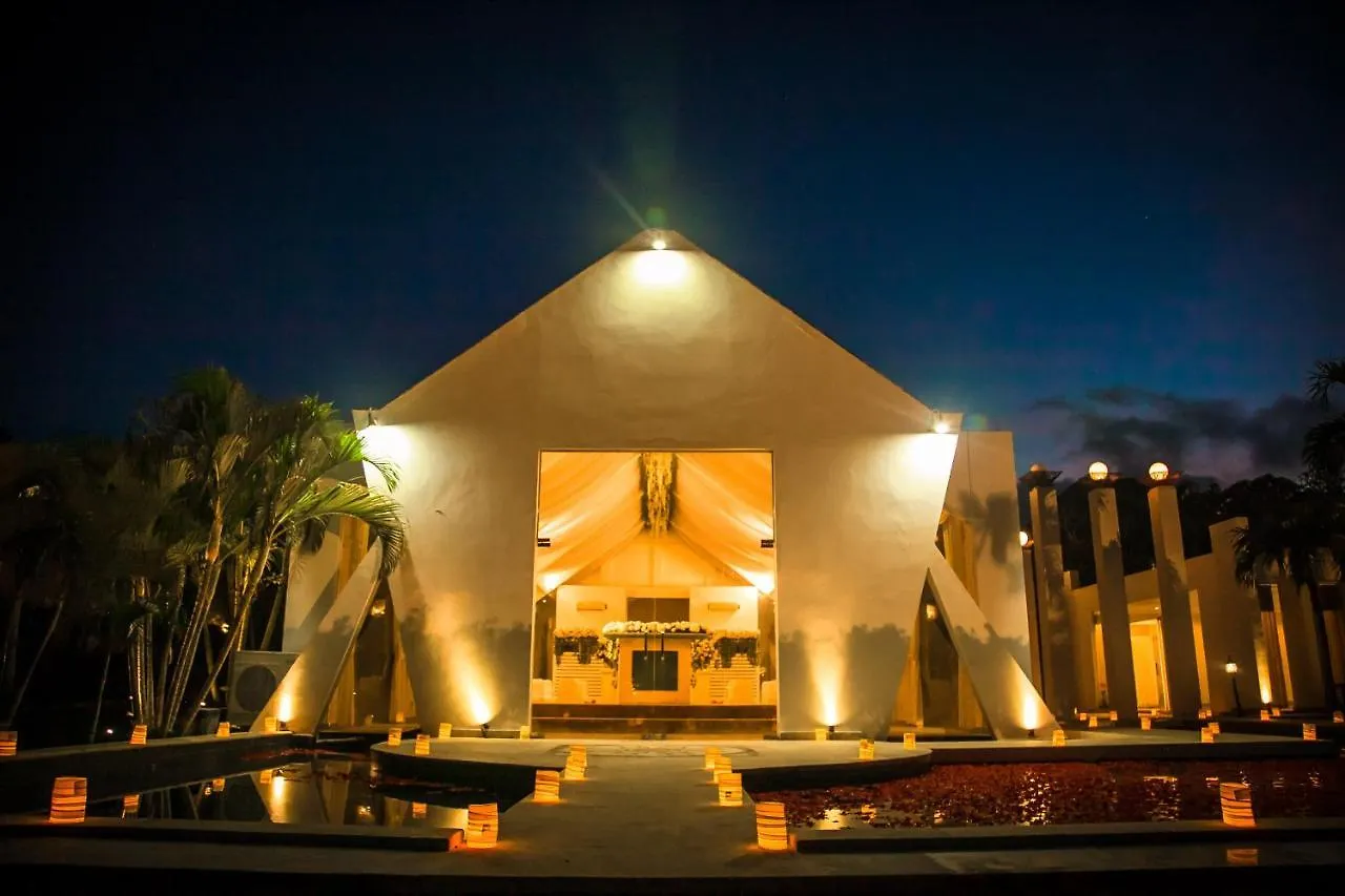 Royal Pool Villa Bali Nusa Dua (Bali)